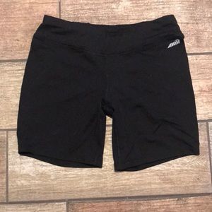 Avia Biker shorts Size: M